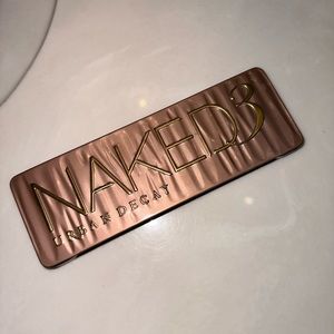Naked 3 eyeshadow palette by Urban Decay